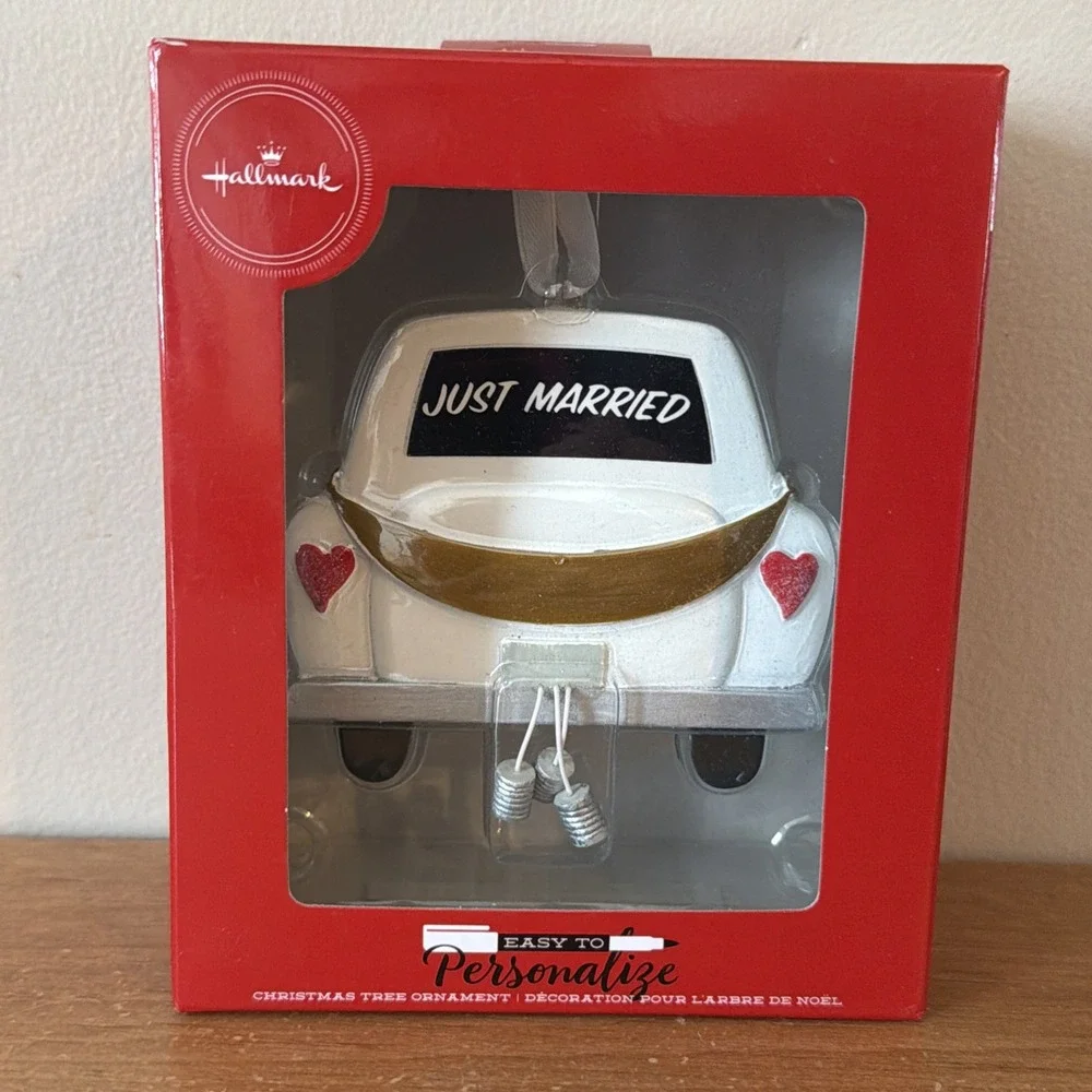 Hallmark JUST MARRIED Car with Cans Ornament - New in Box - Easy to Personalize